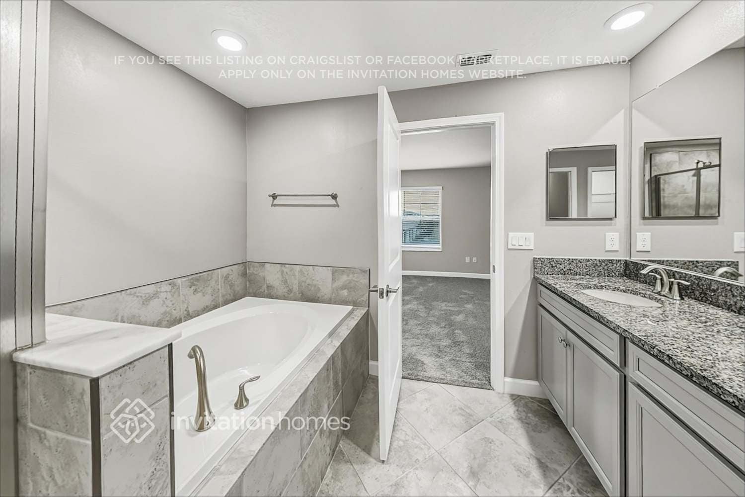 Building Photo - 2910 YellowHammer Wy
