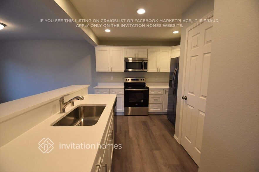 Building Photo - 2709 186th St E