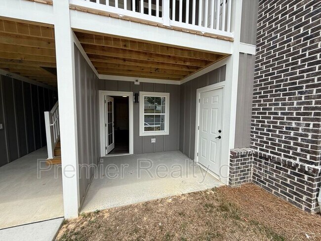Building Photo - 7085 Hanesbrook Cir