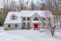 Building Photo - 50 Evergreen Row