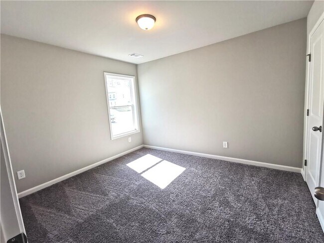 Building Photo - 3677 BRYANT Mdw Cir