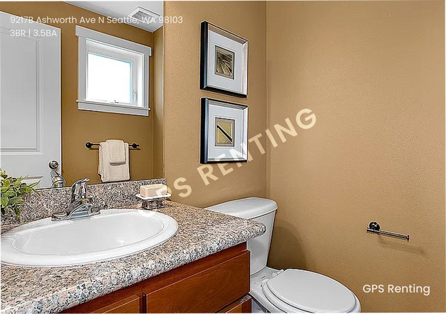 Building Photo - Beautiful Bed 3, Bath 3.5, home!