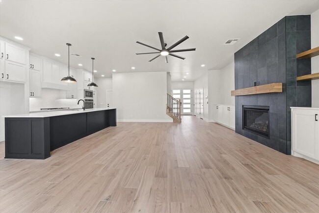 Building Photo - 7213 NW 154th St