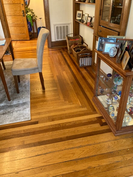 Building Photo - 204 Bradford St