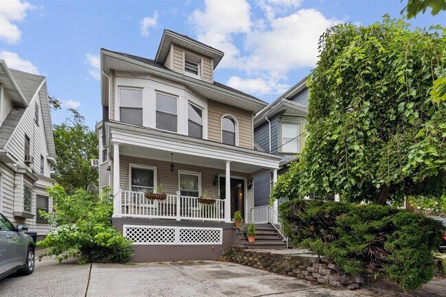 Building Photo - 240 Harrison Ave