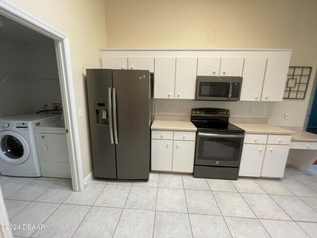 Building Photo - 137 Bryan Cave Rd