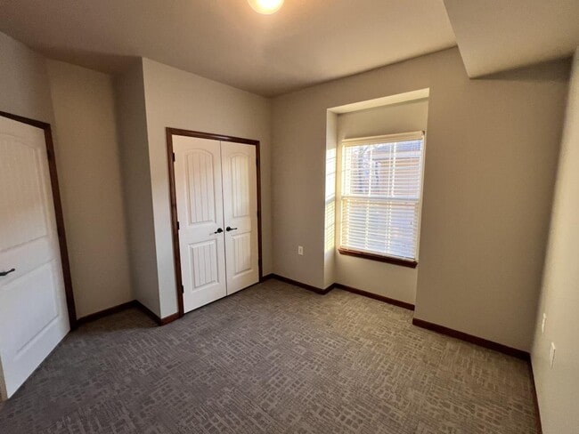 Building Photo - 1301 Tracy Ave