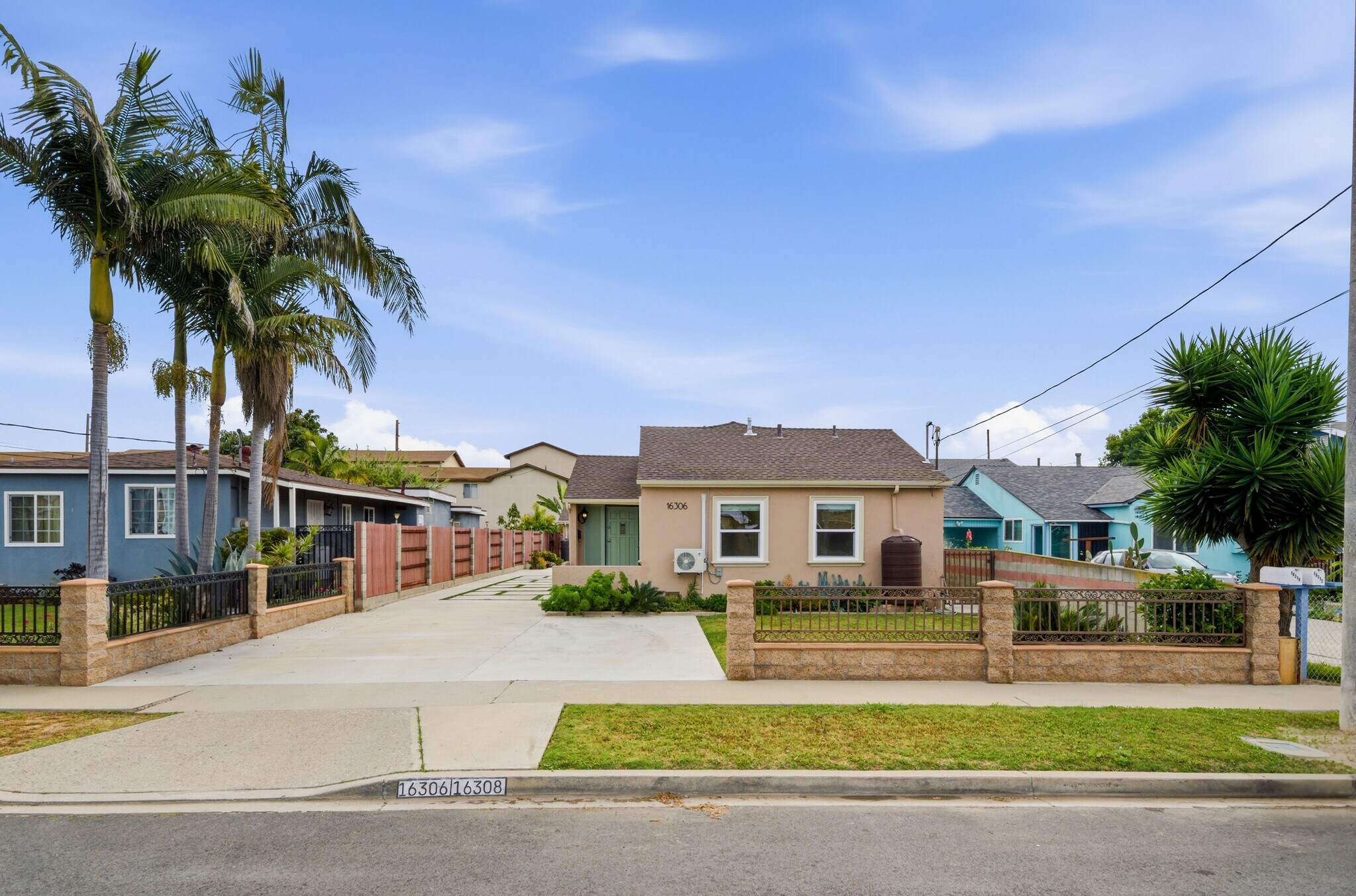 Building Photo - 16306 S Denver Ave