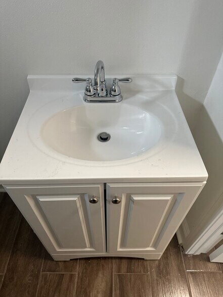 Building Photo - 1818 Brown Ave