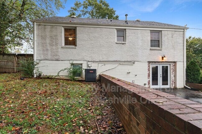 Building Photo - 2501 Carter Ave