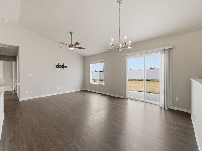 Building Photo - Excellent 3-Bedroom Home in Evans With Great Backyard & Attached Garage!
