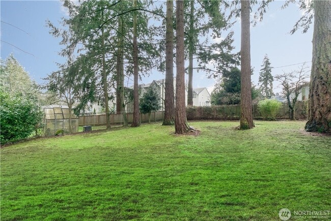 Building Photo - North Seattle - Pinehurst Updated 3 Bedroom 2 Bath Rambler
