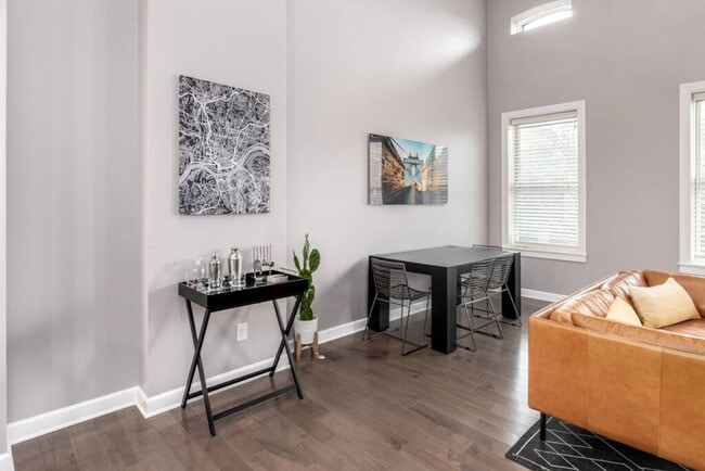 Building Photo - 1507 Race St