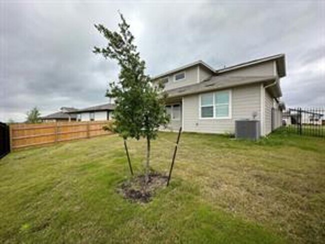 Building Photo - Parker Station - Minutes to Mueller Attrac...
