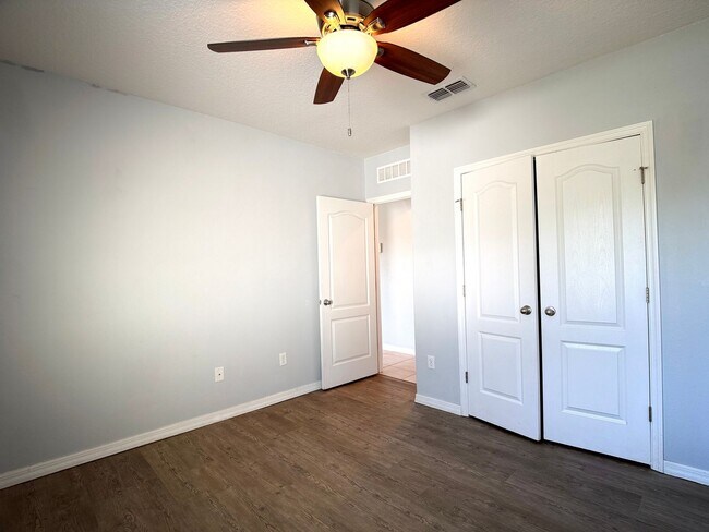 Building Photo - Move-In Ready • Lawn Care Included • Pet-Friendly!