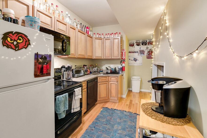 Building Photo - 1816 N 17th St