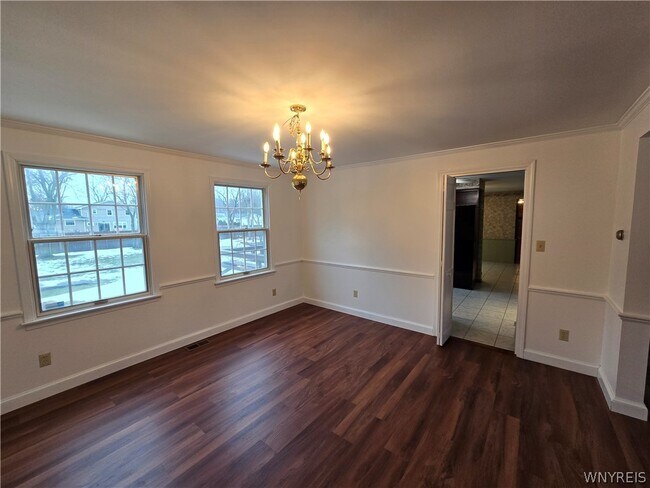 Building Photo - 2287 Long Rd