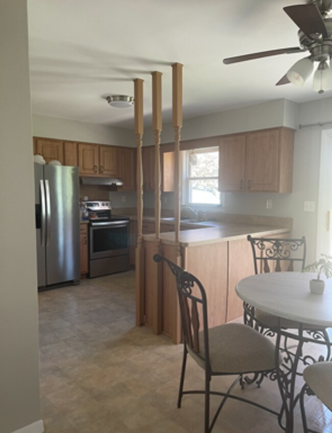 Building Photo - Coming Soon - 3 bedroom in Grand Blanc Twp. - Available furnished or unfurnished