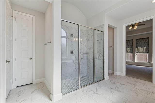 Building Photo - 3300 Honey Suckle Ln