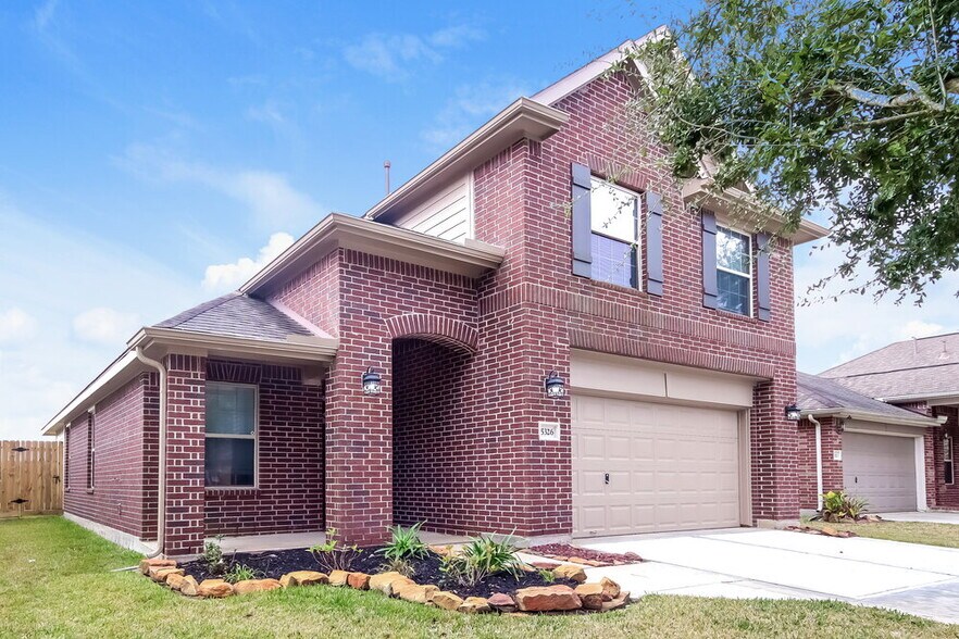 Primary Photo - 5326 Rio Dr