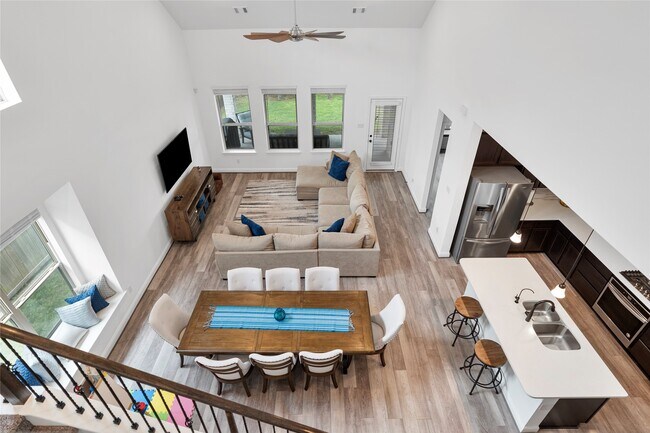 Building Photo - 10191 Bayou Oaks Dr