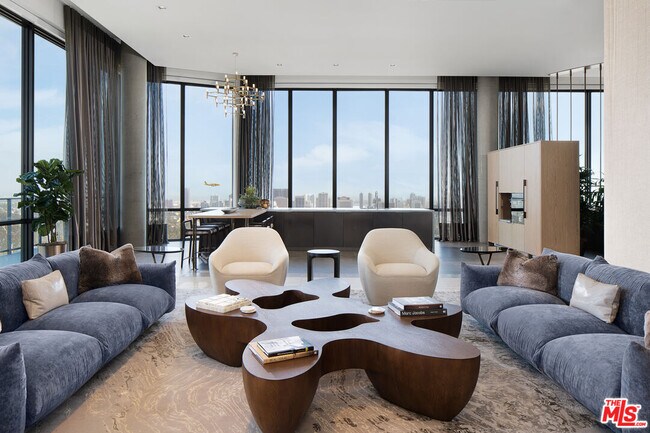 Building Photo - 525 Olive St