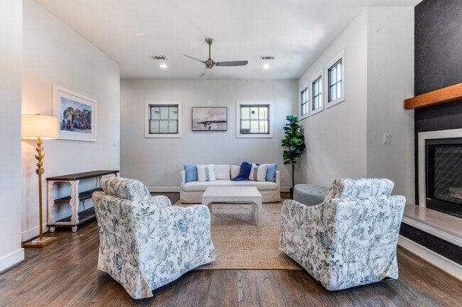 Building Photo - 5073 Gaston Ave