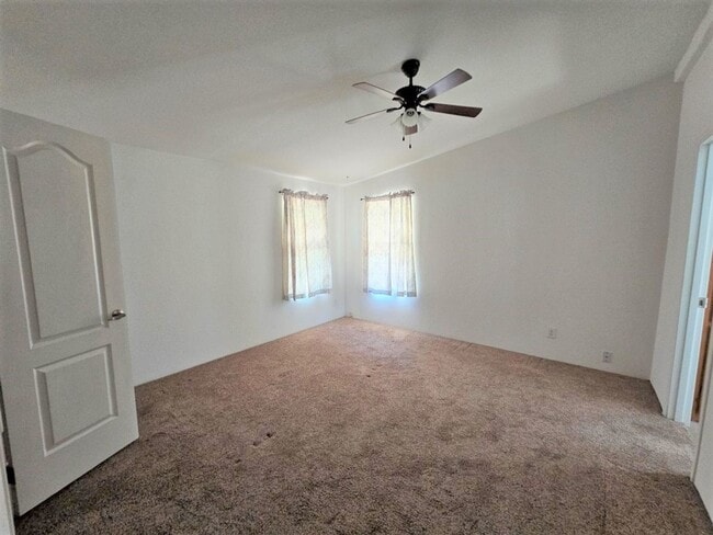 Building Photo - Shady retreat in Mescal