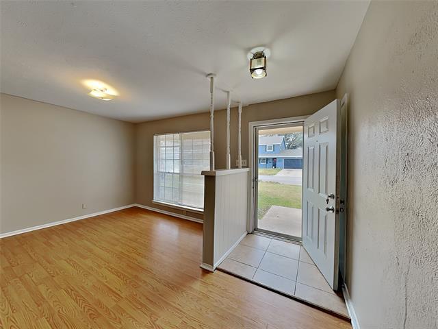 Building Photo - 329 Deer Creek Rd