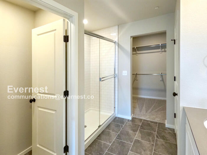 Building Photo - 2814 Barnstormer St