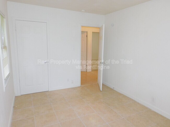 Building Photo - 1514 Gholson Ave S East