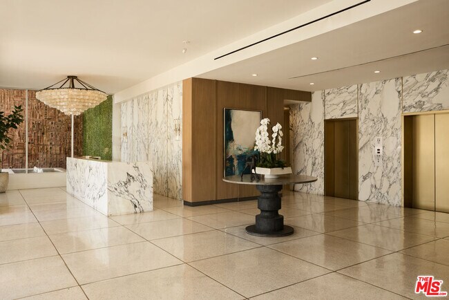 Building Photo - 8787 Shoreham Dr