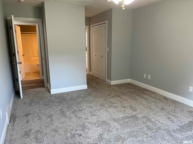 Building Photo - 1704 Tern Pl