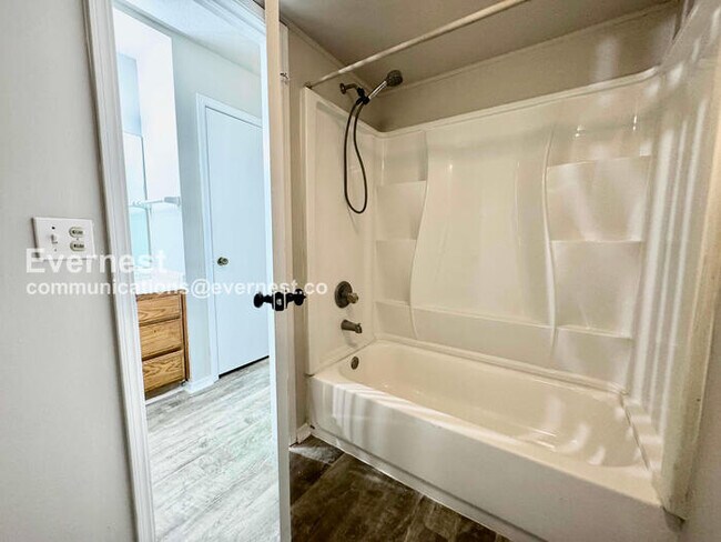 Building Photo - 7019 S 78th E Ave