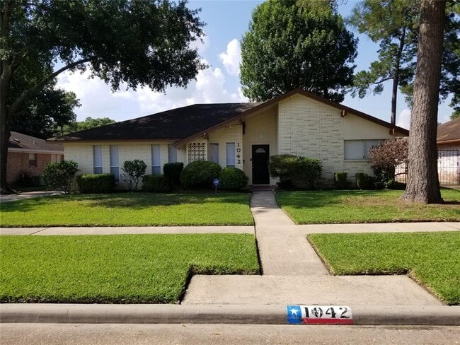 Building Photo - 1042 Creekmont Dr