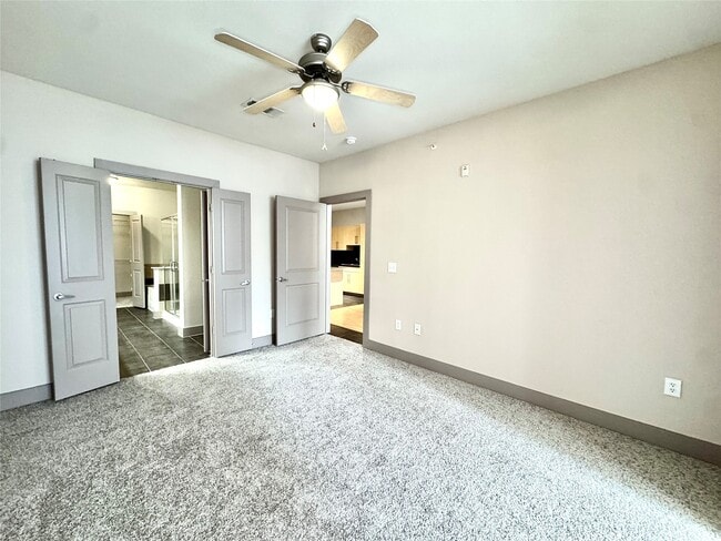 Building Photo - 3660 Richmond Ave.