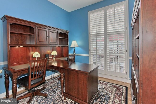 Building Photo - 5238 Bessley Pl