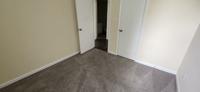 Building Photo - 125 Grange Dr