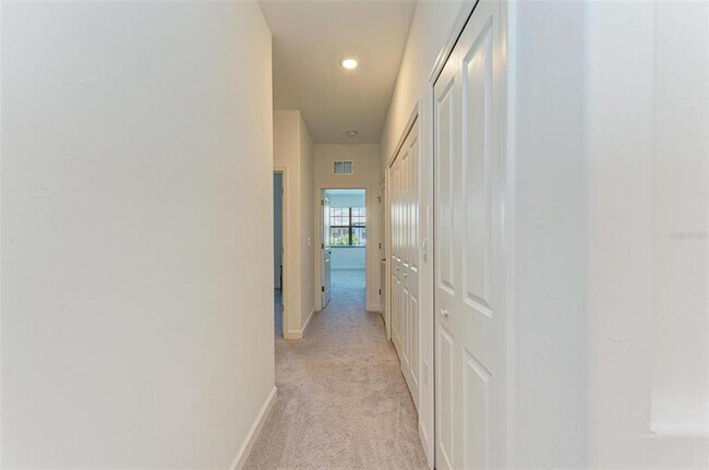Building Photo - 15164 Sunny Day Dr