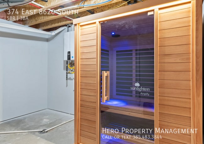 Building Photo - 374 8620 S