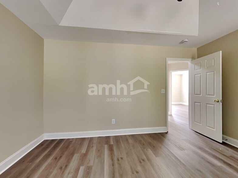 Building Photo - 419 Norwood Ct