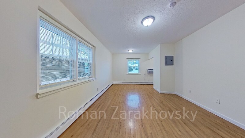 Building Photo - 2018 Commonwealth Ave