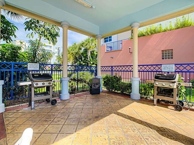 Building Photo - Beautiful Ocean Walk Condo