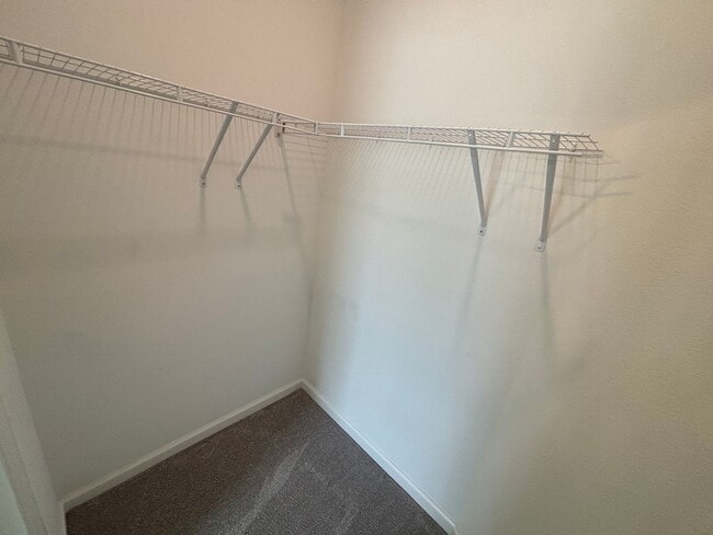 Building Photo - Stunning 3 Bedroom 2 Bath, Great Location! (Freedom Crossing Preserve)