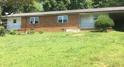 Building Photo - 1100 Piney Grove Church Rd