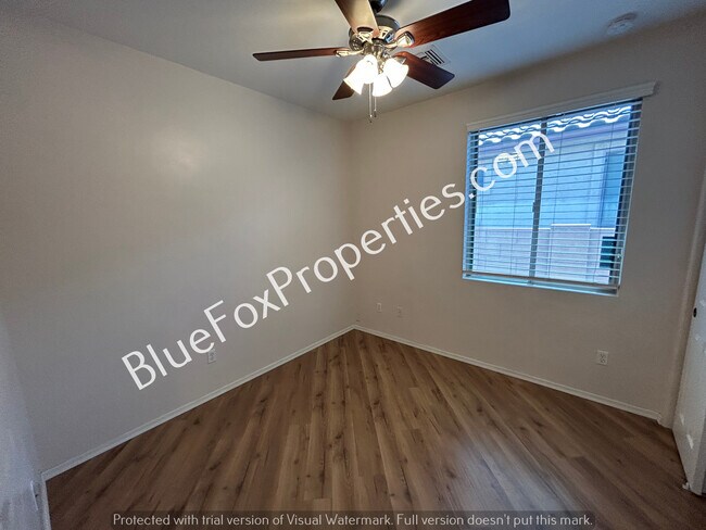 Building Photo - 5174 N River Fringe Dr