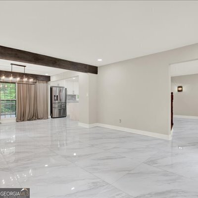 Building Photo - 3270 Brookview Dr