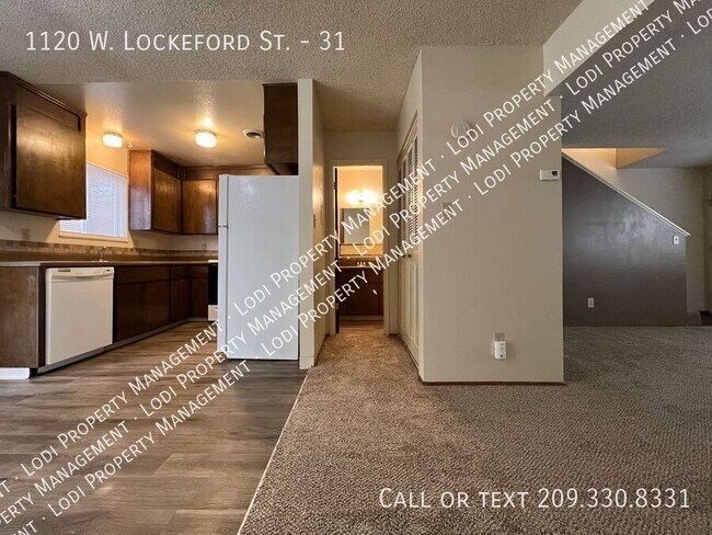 Building Photo - 1120 W Lockeford St
