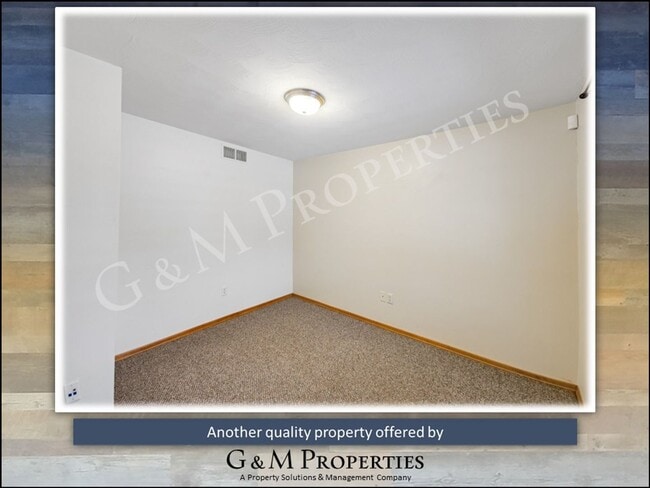 Building Photo - Rare 4-Bedroom Home Rental in the Penfield School District!