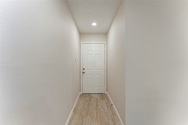 Building Photo - 1410 PI Cir